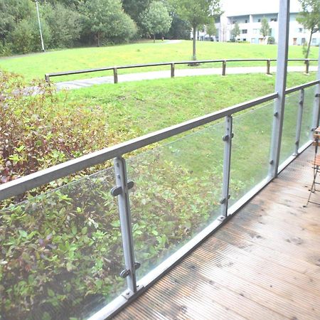 Brentwood Town Retreat - Large 2 Bedroom Apartment מראה חיצוני תמונה